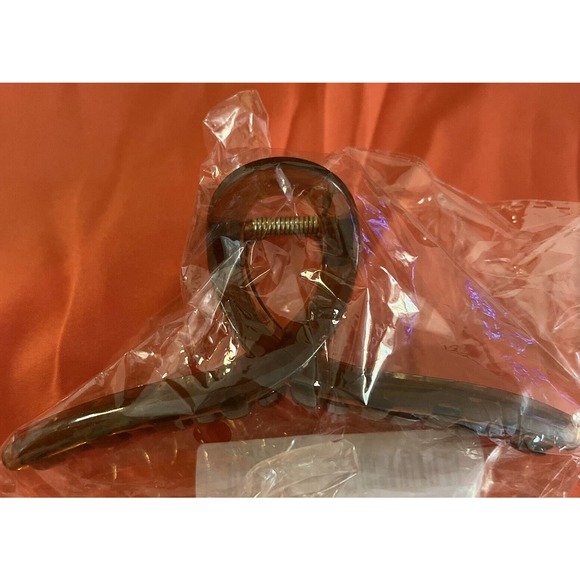 Set Of Three Hair Claws Clips For Thick Hair Tortoise, Cream, and Gray - Picture 2 of 4